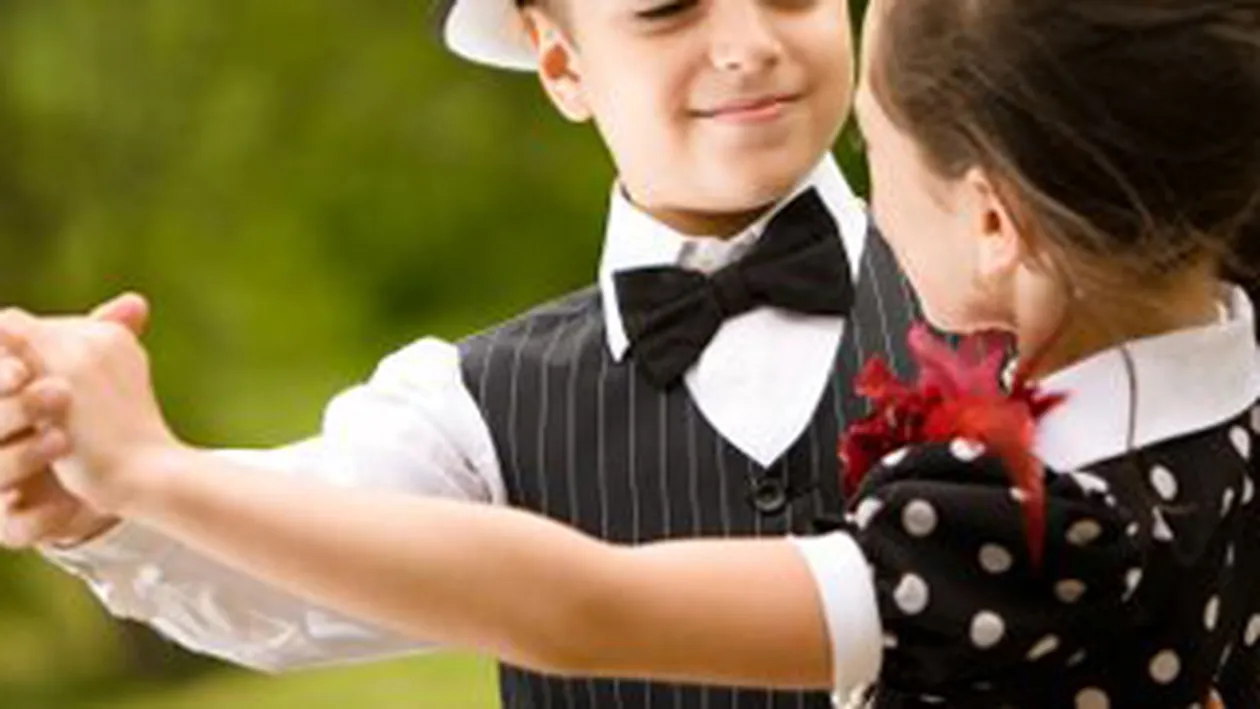 Vrei sa-ti vezi copilul in locul lui Mihai Petre sau Wilmark?! Da-l la dansuri de mic! Cu doar 20 de lei poate invata sa se miste