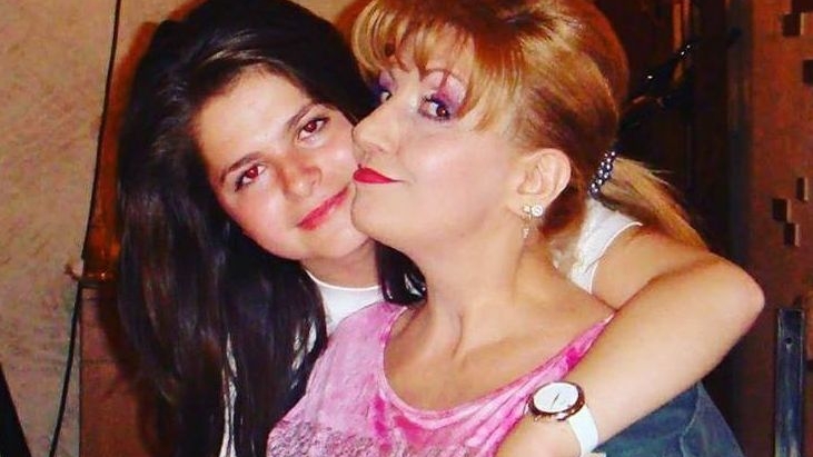 Mesajul "fetei de suflet" a ILENEI CIUCULETE este tulburător! Ce a postat tânăra la nici 24 de ore de la înmormântarea regretatei cântăreţe