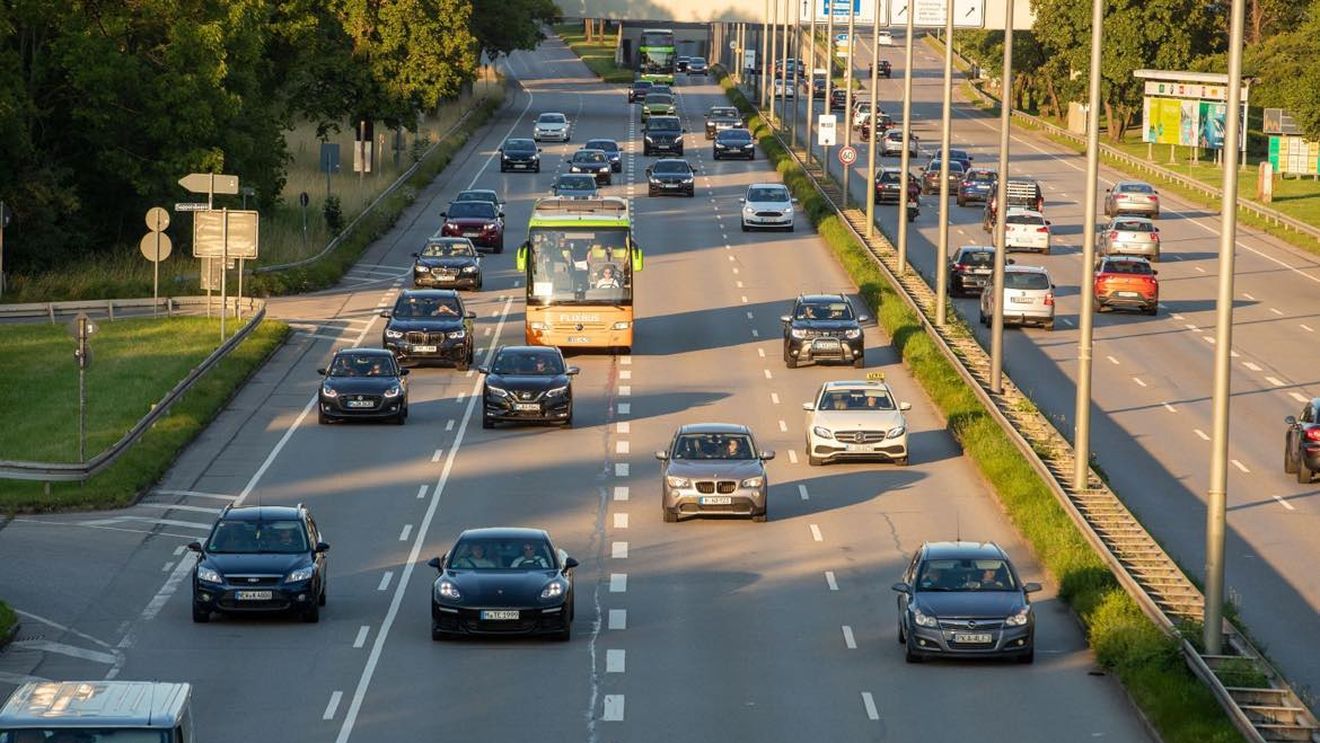 Alertă pentru șoferii care au astfel de plăcuțe de înmatriculare! Sunt interzise cu desăvârșire