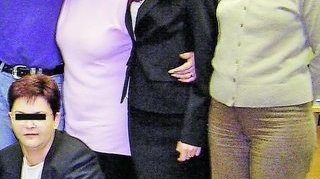 Anchetatorii, pe urmele medicului care a consultat-o pe tanara moarta de epuizare. Politistii redeschid dosarul mortii Ralucai Stroescu