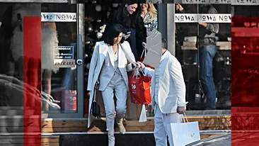 Porumbeii păcii în mijlocul iernii! Unul dintre cei mai cunoscuți prezentatori din România a făcut spectacol cu partenera lui