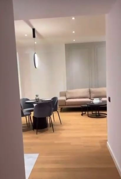 Cum arată apartamentul în care s-a mutat Carmen Grebenișan după divorț.