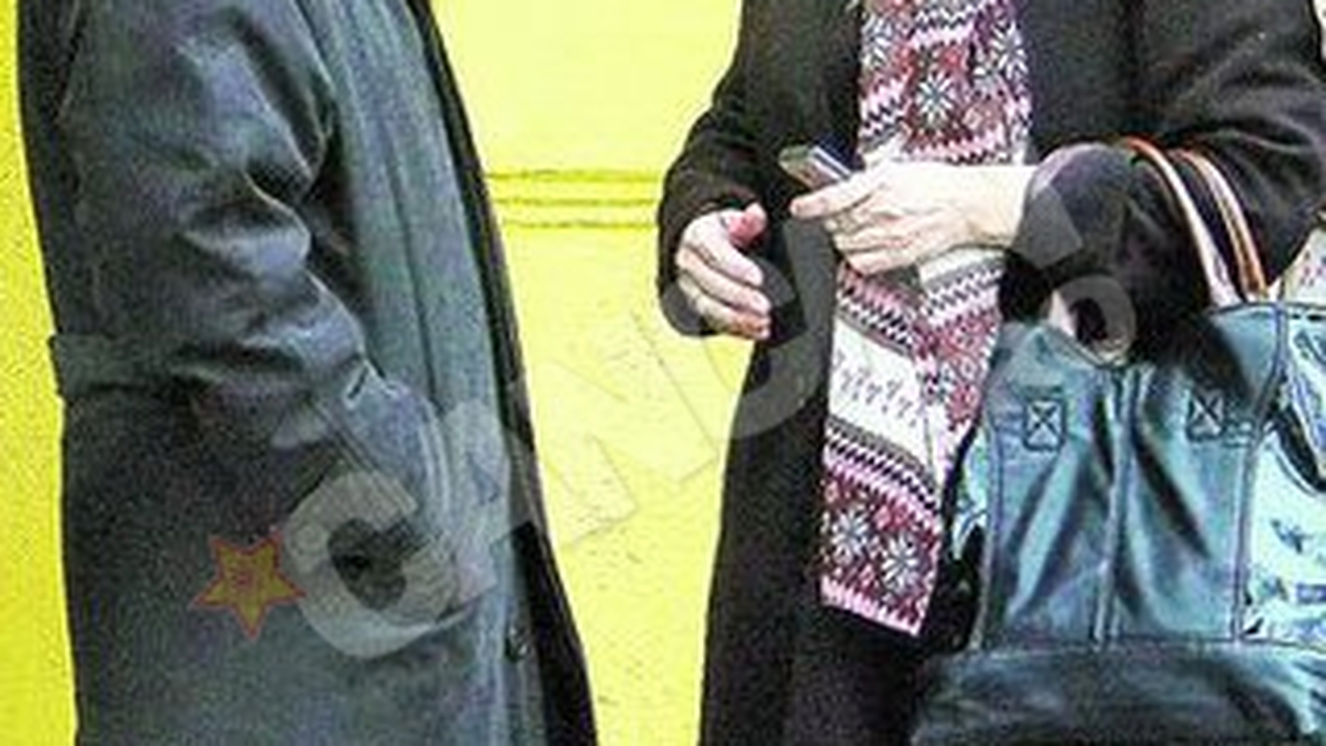 Teatrul "masca de pe strada". George Ivascu, actorul cu trei fete pe minut