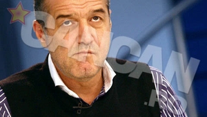 Luminita Becali a ales sa-si petreaca timpul intr-un mod neasteptat! Vezi ce a facut in prima zi de puscarie a sotului ei!