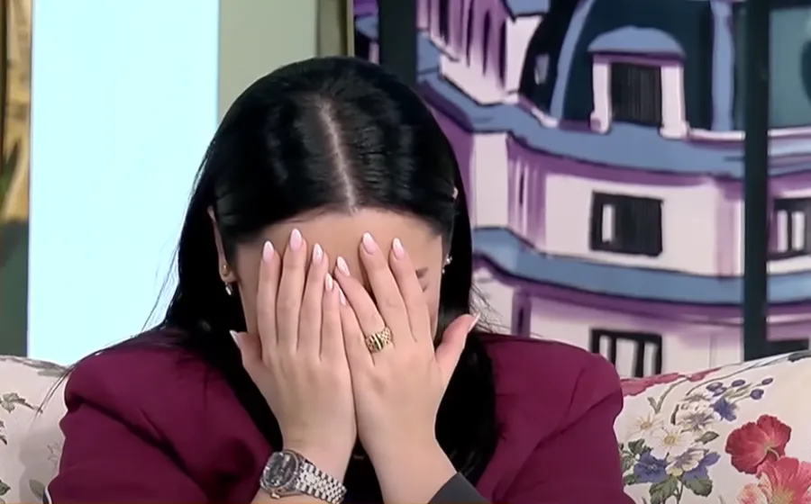 Andra Măruță în lacrimi
