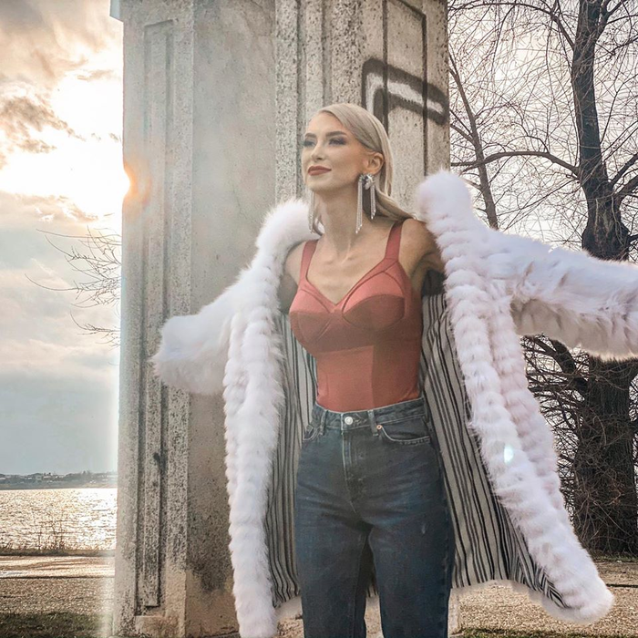 Andreea Bălan are o talie de viespe, dar nu deține măsurile perfecțiunii unui model! Care sunt ale ei și câte kilograme are, de fapt