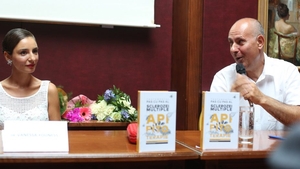 Dr. Vanessa Youness și Dr. Ștefan Stângaciu au lansat o carte care salvează vieți!