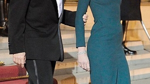 Il insala Carla Bruni pe Sarkozy?