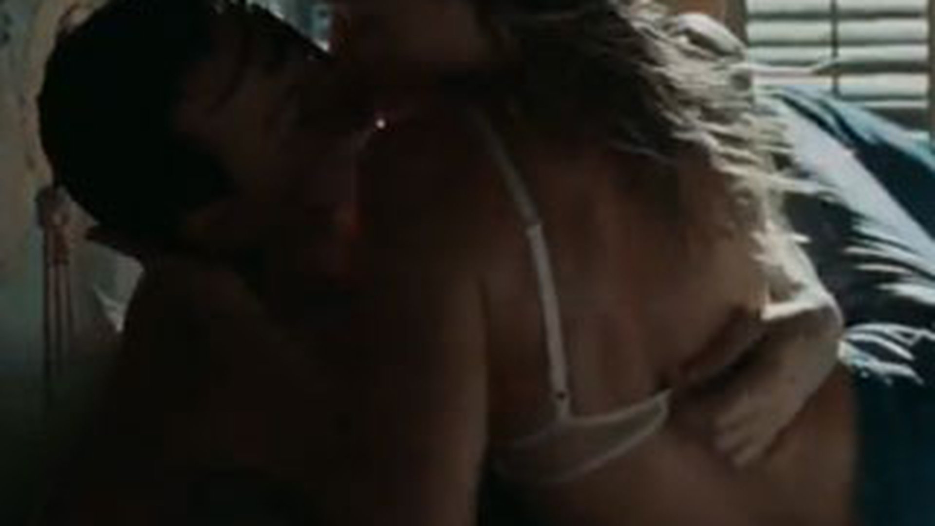 VIDEO Senzatie! Johnny Depp, scene fierbinti cu o actrita de la Hollywood