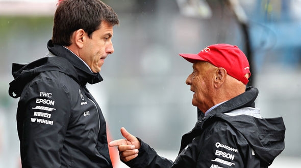 Niki Lauda, în stare critică! Fostul campion la F1 a fost supus unui transplant pulmonar