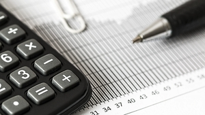 Noi majorări ale taxelor și impozitelor, de la 1 august. Decizia luată de Guvern afectează HoReCa