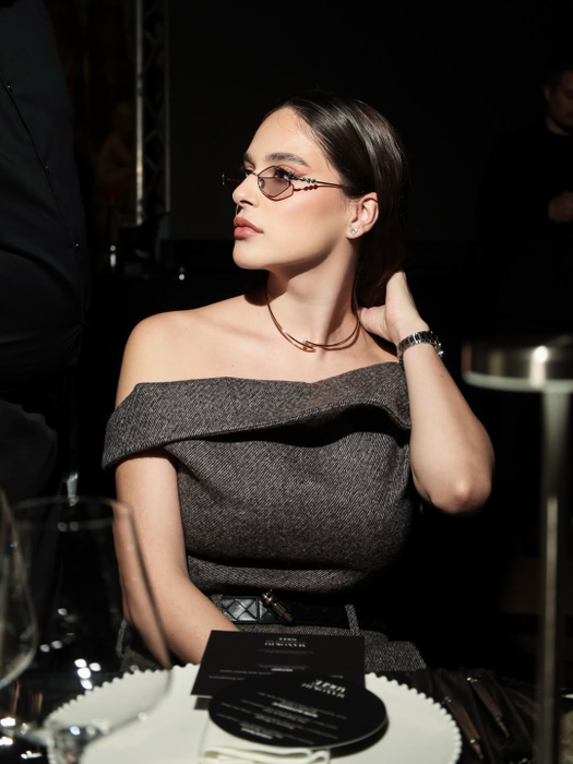 Cum arată Elena la peste 2 luni de când a născut