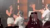 A urcat pe scenă chiar în timpul concertului și a cerut-o în căsătorie. Reacția ei nu a fost cea așteptată