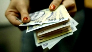 Ei sunt românii care vor primi câte 600 de lei în plus la salariu, de la 1 ianuarie!