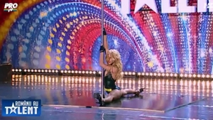 Aparitie EXPLOZIVA la Romanii au Talent: dans la bara GENIAL! Smiley si Bartos nu si-au putut lua ochii de la ea!