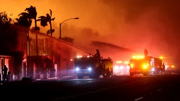 ”Zici că vine sfârșitul lumii”. Mărturiile șocante ale oamenilor care au fost afectați de incendiile din LA