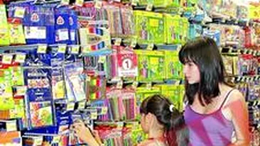 Targ de rechizite la Teatrul National din Bucuresti