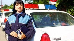 Acuze fără precedent aduse de o poliţistă care şi-a dat demisia şi a plecat din ţară: ”Am părăsit acest sistem corupt guvernat de PCR ...” Ce zice de numirile pe pile!