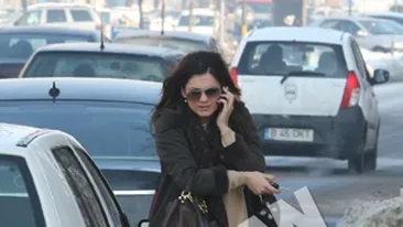 Malvina face echilibristica pe strada! E neajutorata in fata zapezii