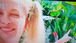 Cum a apărut Lora în direct, la Vorbește lumea, pe Pro TV! A uitat să-i dea jos: ”Aoleuuu!”