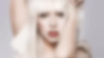 Este mireasa Satanei! Dacă o lăsăm să intre în ţară, vom fi blestemaţi! Află cum a reuşit o vedetă să supere toata Africa de Sud