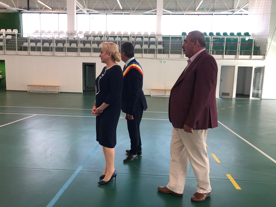 Premierul Viorica Dăncilă, mesaj cu ocazia deschiderii noului an școlar: ”Am credința că România va crește doar dacă educația va crește”