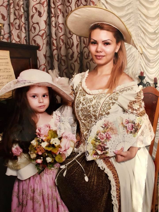 Beyonce de România, apariție răvășitoare la salon. Fanii s-au îngrijorat: “Ce ai pățit, Mădă?”