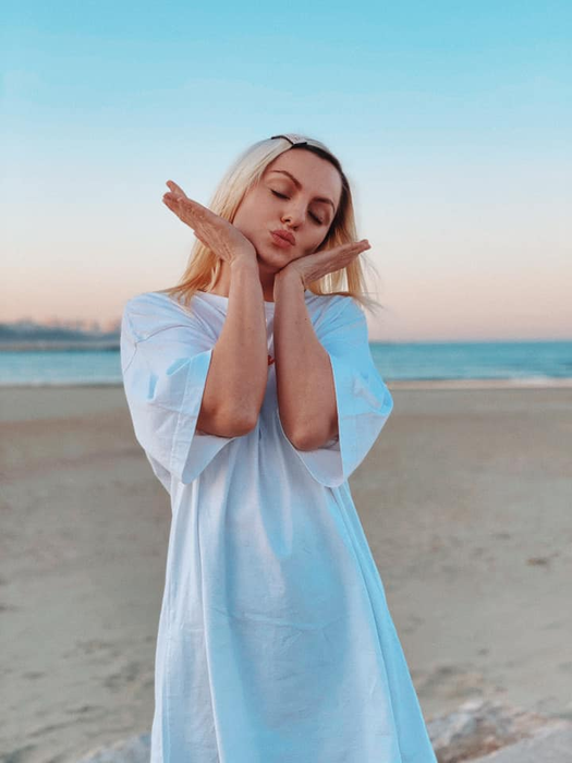 Alexandra Stan, filmată goală în cadă în timp ce cântă o manea celebră! Înregistrarea a devenit virală