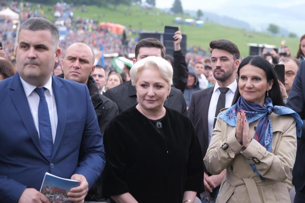 Sorina Pintea se plânge că este bruscată şi torturată în arest, după ce s-a spus că este pe moarte! De ce boală suferă