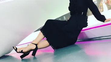 Andreea Berecleanu, surprinsă într-o ipostază cum nu ai mai văzut-o vreodată. NU ai cum să nu zâmbeşti când vezi imaginea: Ne sperii!