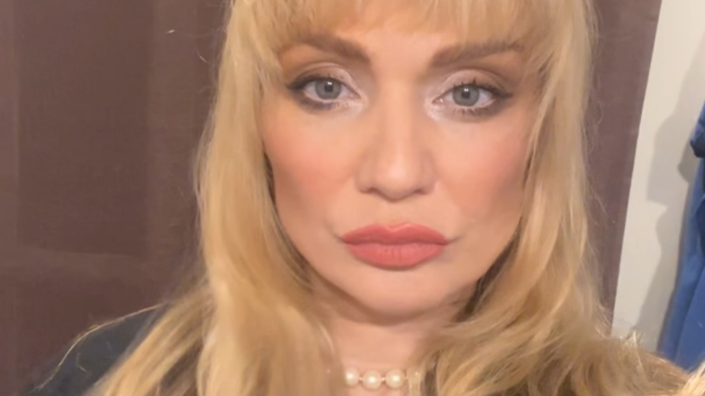 Cum arată Cristina Cioran, după câteva luni de la naștere. Vedeta s-a postat în costum de baie
