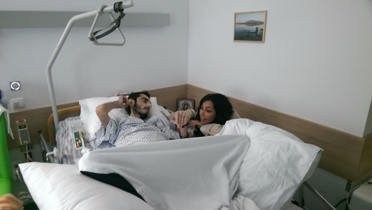 Mădălina Ghenea a donat mobilierul din filmul „Smitten”