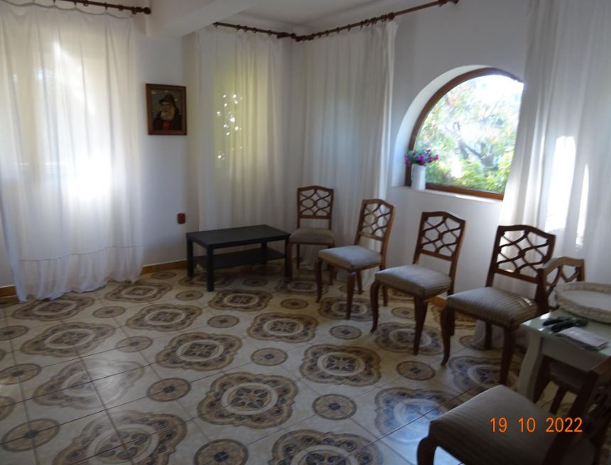 Cum arată casa de 190 mp și teren de peste 1000mp, scoasă de ANAF la licitație. Locuința e în Călărași