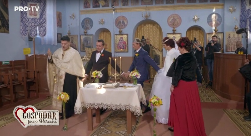 FOTO / Marcela şi Marin de la „Gospodar fără pereche”, momente emoţionante în timpul ceremoniei religioase: „Mi-am întors privirea şi am văzut că plângea”. Ce s-a întâmplat în biserică