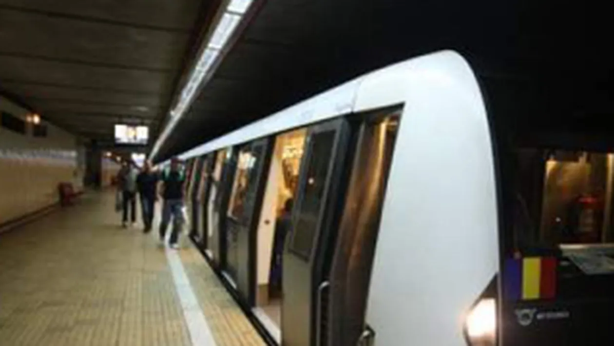 Incendiu in zona intrarii in statia de metrou Timpuri Noi, nu sunt victime