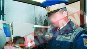 Dosare strict-secrete, postate pe internet de un politist