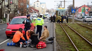 EXCLUSIV. VIDEO ȘOCANT DE PE CAMERELE DE SUPRAVEGHERE. Polițistul beat care a omorât cu mașina un biciclist, pe o trecere de pietoni din Arad, a fost arestat. Detalii-bombă din dosar