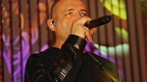 Tata Vlad de la BUG Mafia așteaptă ca UE să legalizeze marijuana. “Va veni de la ei, se pierd prea mulți bani!” + De ce a renunțat la numele de scenă Tataee