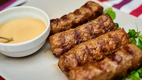 Sandu Cocoșatu’ a dezvăluit rețeta secretă pentru cei mai buni mici! Detaliul care face diferența