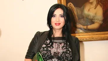 Preocupari de femeie singura, curtata de doi barbati! Bahmu merge la serviciu si se relaxeaza la coafor si la restaurant!