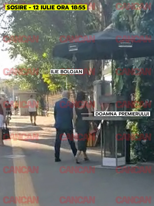 Premierul și partenera sa intră în restaurant