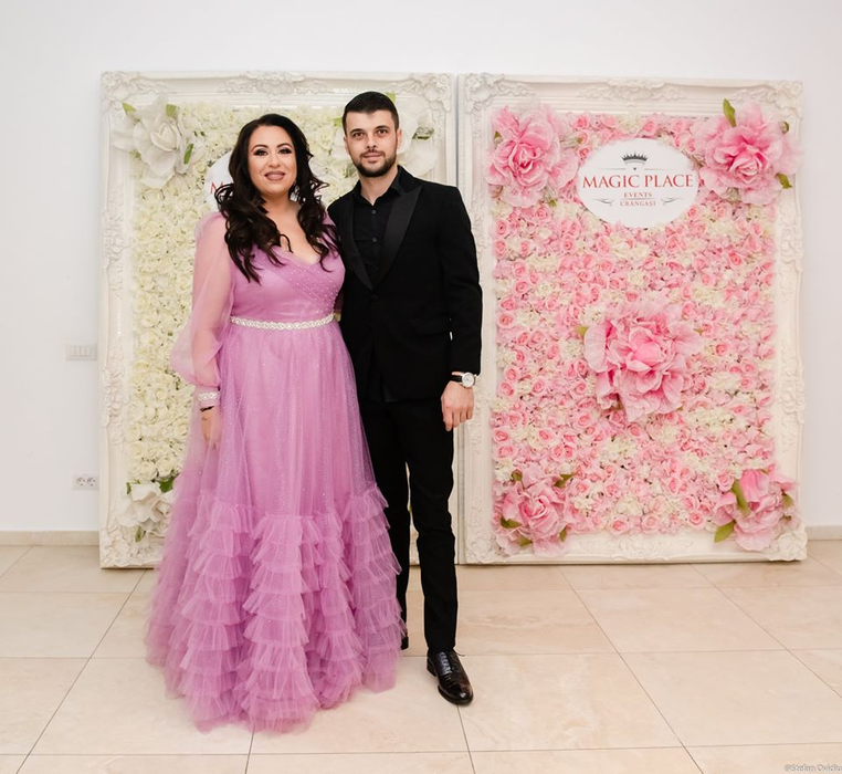 Oana Roman și Marius Elisei s-au împăcat! Cei doi s-au sărutat, în direct, la TV