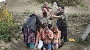 "Unde mergi tu, mielule? La taiere, domnule!" Uite cel mai macabru ritual de a te curata de rele!