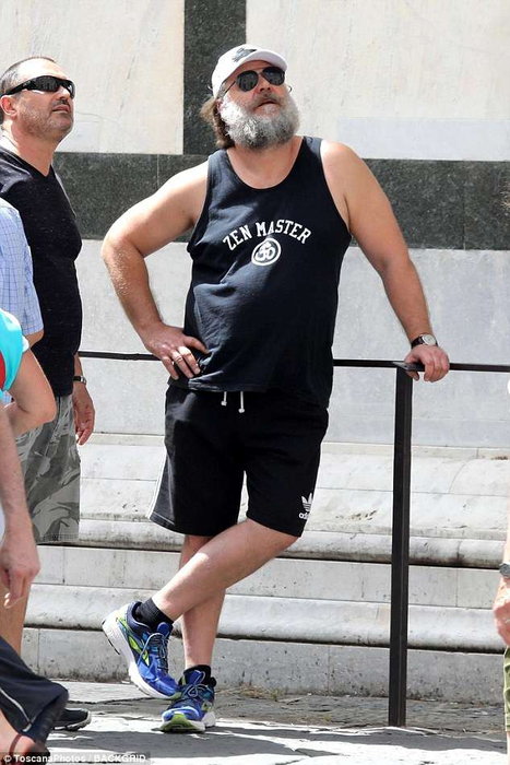 Russell Crowe este de nerecunoscut! Kilogramele în plus l-au transformat complet pe celebrul actor