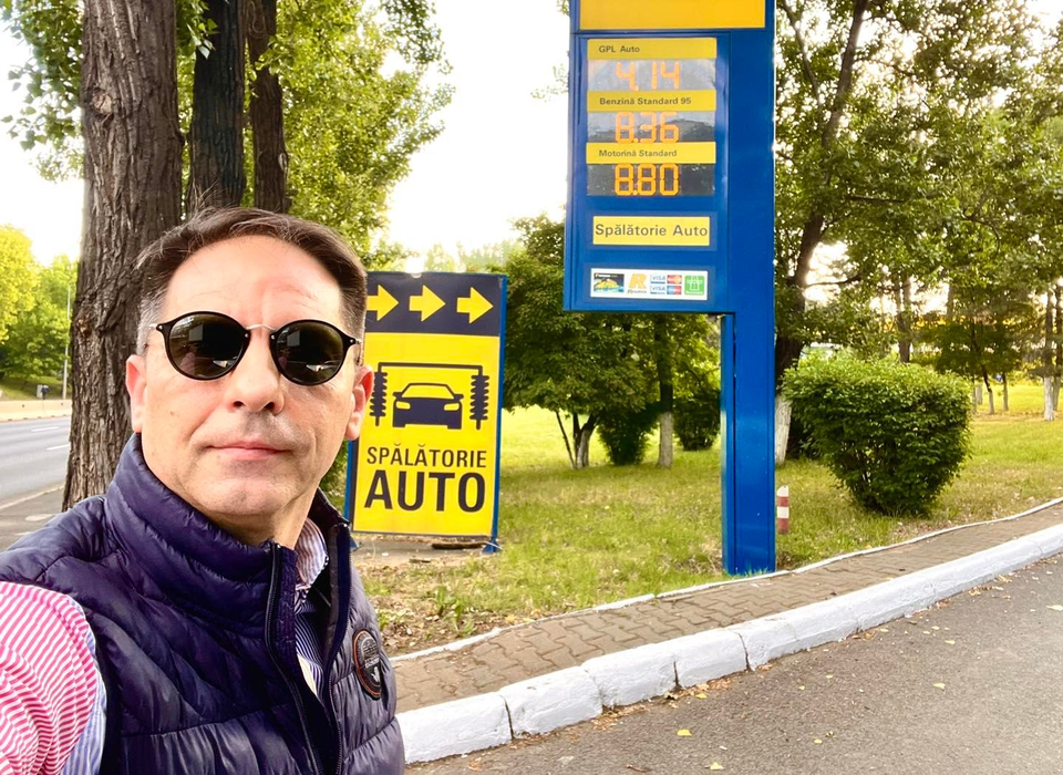 Dan Negru susține că reclamele la jocurile de noroc sunt total interzise în alte țări (Foto: Facebook)