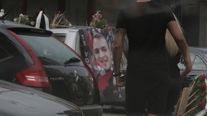 Fenomen incredibil la inmormantarea lui Marian Mezdrea! S-a intamplat imediat ce sicriul a fost scos din biserica