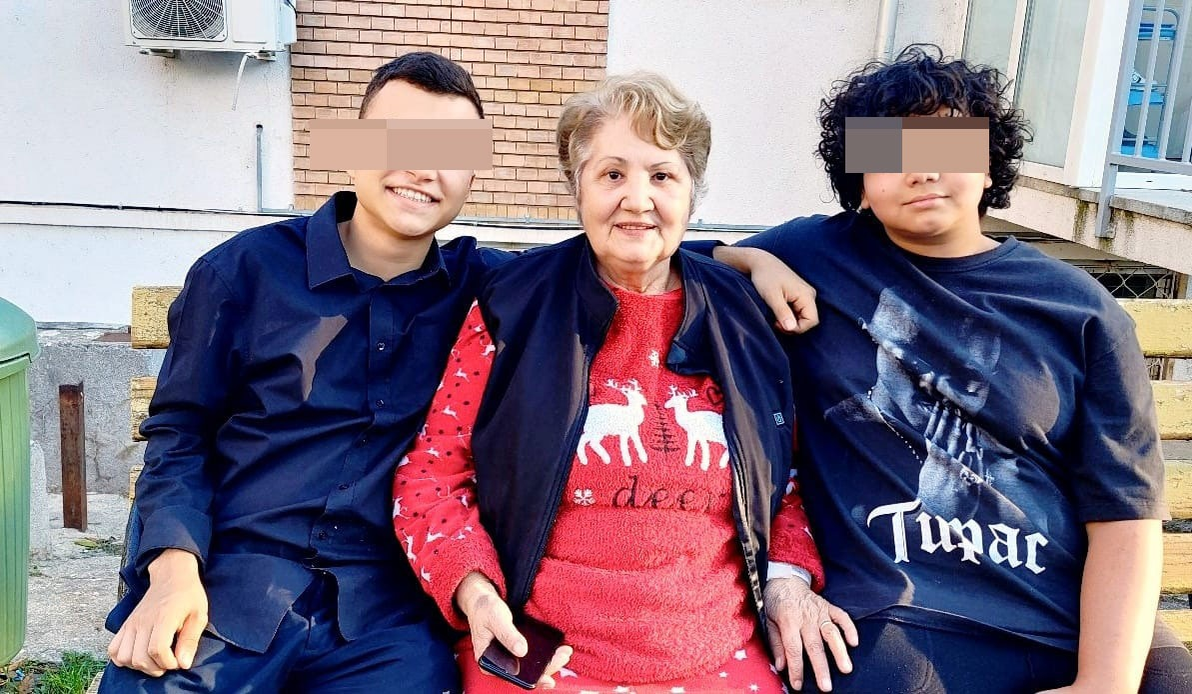 Petruța Toma s-a consumat foarte mult sufletește din cauza faptului că nu și-a putut vedea nepoții, pe care i-a crescut de mici foto: Facebook