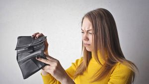 Vouchere de 2.000 de lei pentru această categorie de români. Beneficiază de ajutor și în 2025