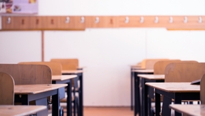 Tânăra care face 14 facultăți în același timp și are și job. Cum reușește să le ducă pe toate