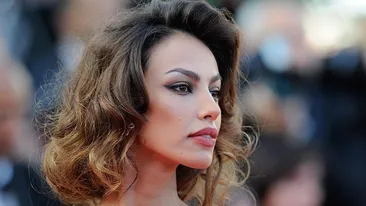 Madalina Ghenea, mai sexy ca niciodata! A fost fotografiata dezbracata la plaja! SUPER OLTEANCA!